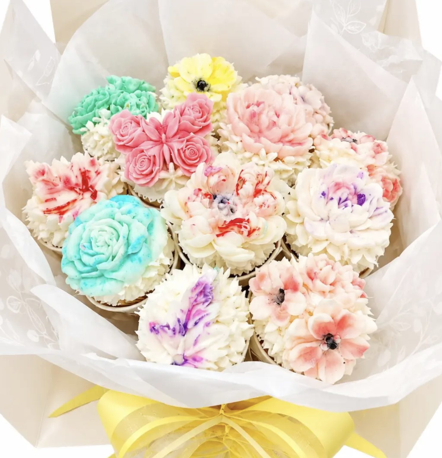 12 Floral Cupcake Bouquet